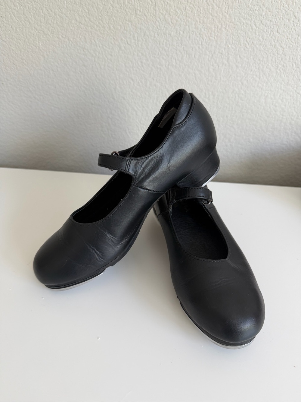 Sansha Black Tap Shoes Size 6